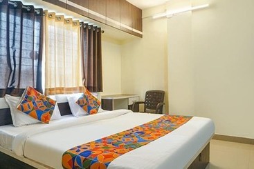 Fabhotel The Guest House