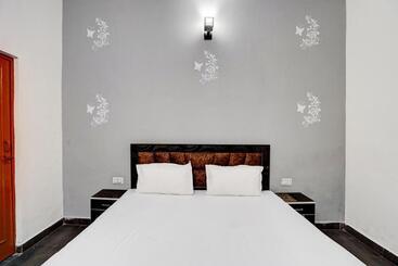 فندق O Conifer Inn