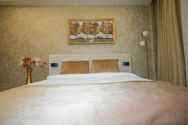 هتل Luxury Medea Taksim