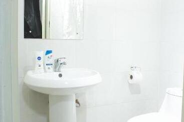 בית מלון כפרי Mango Lodge Zomba