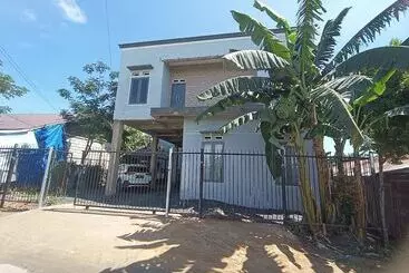 ホテル Oyo 93400 Pondok Tawing Rumbih