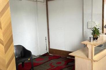 هتل Lotus Lodge And Guest House