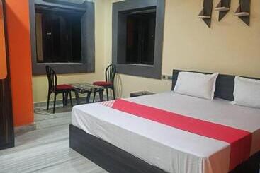 Отель Venture Inn