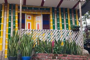 Pension (Hôtel basse catégorie) Eco Hostal La Batea De Los Colibries