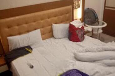 Vandrarhem Marvel Inn Shirur