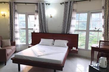 هتل 6ème Sens Hôtel