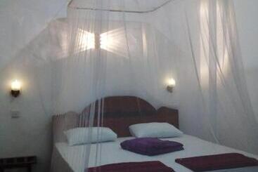 Hotel Sandaro Rest Inn