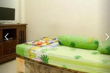 ユースホステル Adirejo Homestay