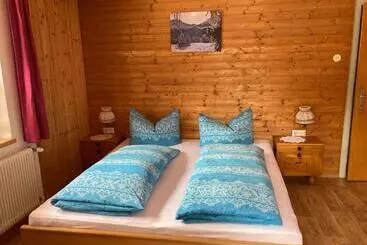 تختخواب و صبحانه Alpenhof Huber