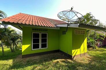 Bed and Breakfast Baansuanpiyanan