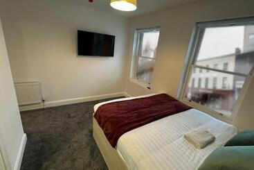 민박 Mary Mullen S Rooms Eyre Square