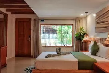 هتل Senare Boracay