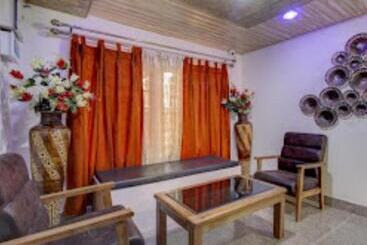 בית מלון כפרי Sultan Residency Srinagar