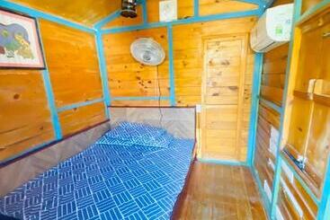 בית מלון כפרי Troco Beach Resort & Camping