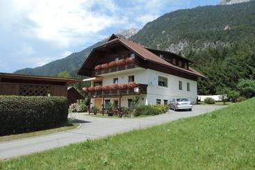 Hotell Ferienwohnungen Assinger