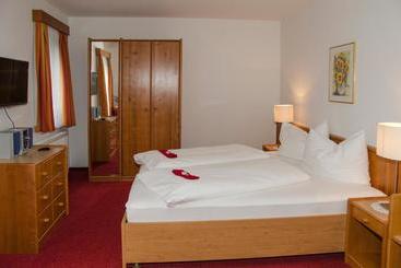 فندق Gästehaus Cafe Andrea