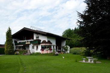 فندق Haus Moosbrugger