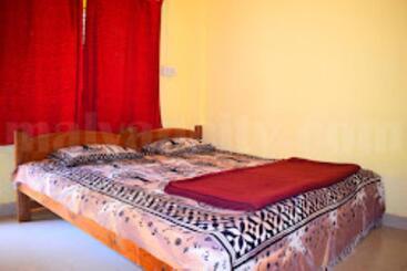 Hotel Sunrise Niwas Nyahari