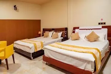 پانسیون Ekefaru Inn