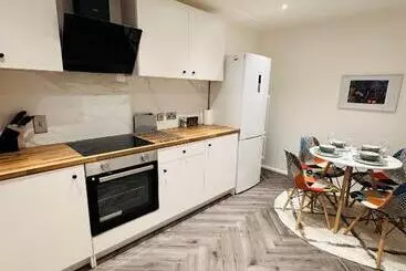 Pensió R1 En Suite Private Room In Birmingham House Quinton