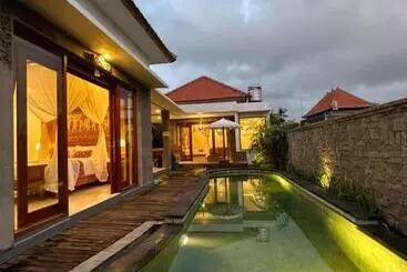 Alberg Gyanesh Villa