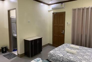 Szálló Zl Travelers Inn