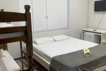 ホテル Pousada Olívia
