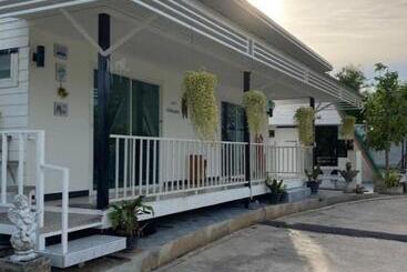 Resort Otel วิวธารารีสอร์ท