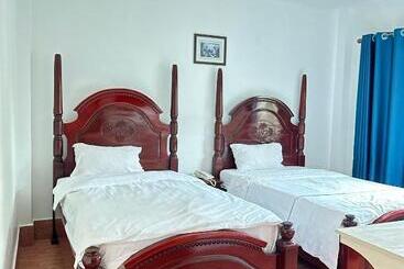 万象莉莉酒店 Lily