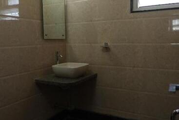 Hotell H L V Grand Inn Bengaluru