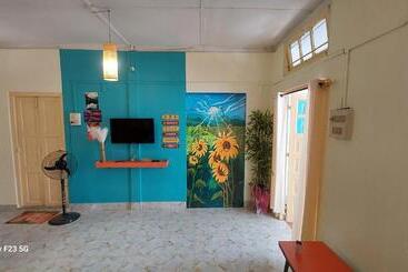 Pension (Hôtel basse catégorie) Shree Homes Studio