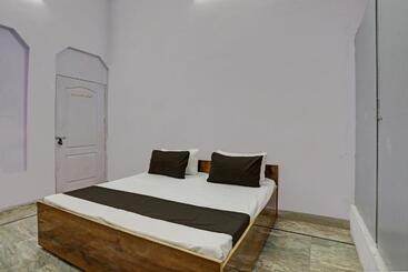 Spot On Hotel Happy Stay