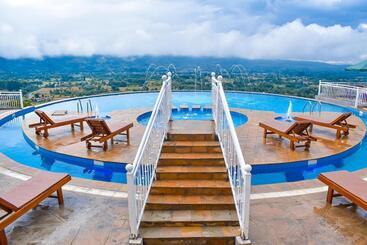 Hôtel Angani Resorts & Spa Limited