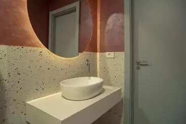Lux Apartments