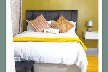 پانسیون Elmorta Inn Guest House
