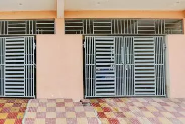 Hotel Flagship Crystal Residency