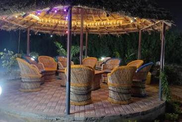 Sohnahills Farmhouse And Resort