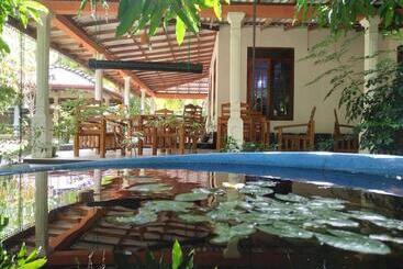 호텔 The Green Heritance   Habarana