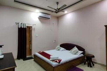 호텔 Green Reed Homestay