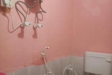 Pensão A One Bhakt Nivas, Akkalkot