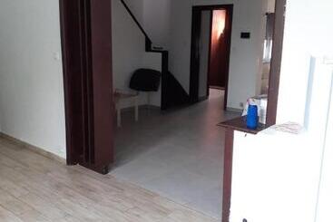 פנסיון Marci Room Sweethome