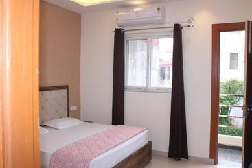 胶囊酒店 Shivanya Inn