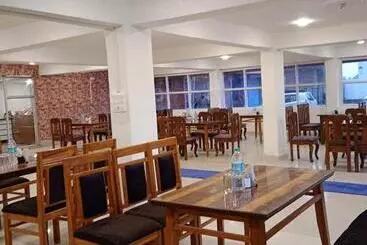 Hotel J B Palace
