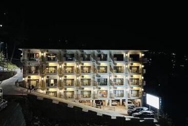 هتل The Vibe By Ambiance