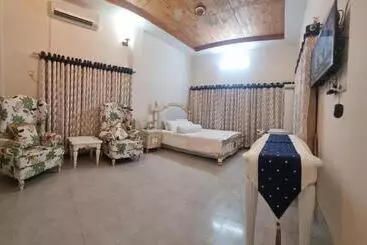 پانسیون The Cozy Nest