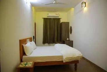 Majatalo Thiraviam Tourist Home Kanniyakumari