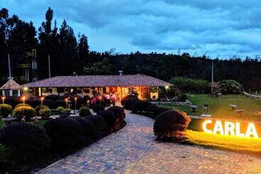 בית מלון כפרי Posada Aquilino