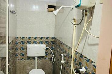 膳宿费 Aditya Residency