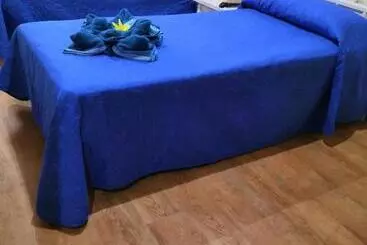 ペンション Hostal Hotel El Chato