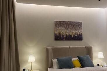 هتل آپارتمان Studio Almalqa By A Private Entrance